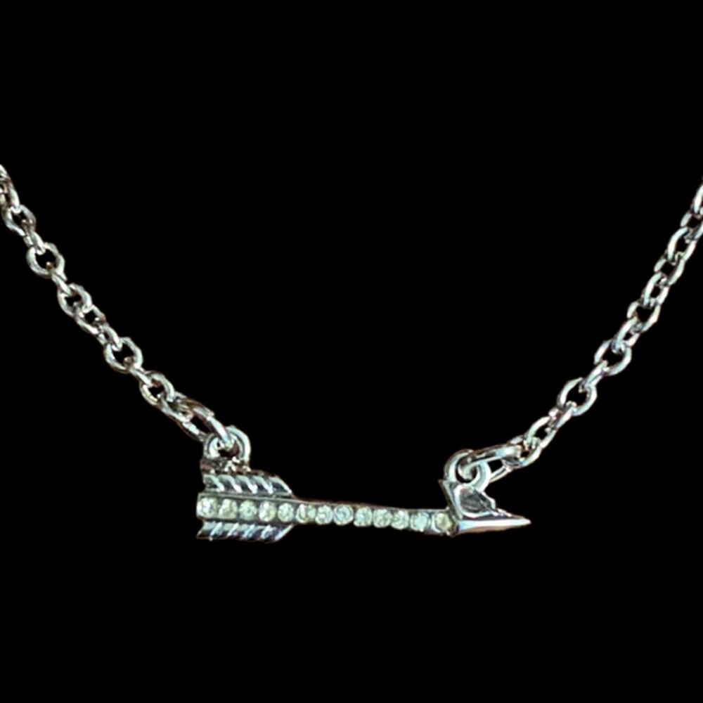 NIB Lia Sophia Simple Crystal ArrowNecklace Size 16" - 18" long